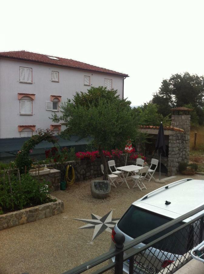 Apartment Ruzmarin Porat Exterior foto